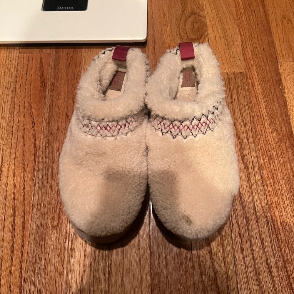 Ugg platform